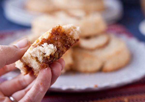 Pumpkin Butter Pecan Scones | bloggingoverthyme.com