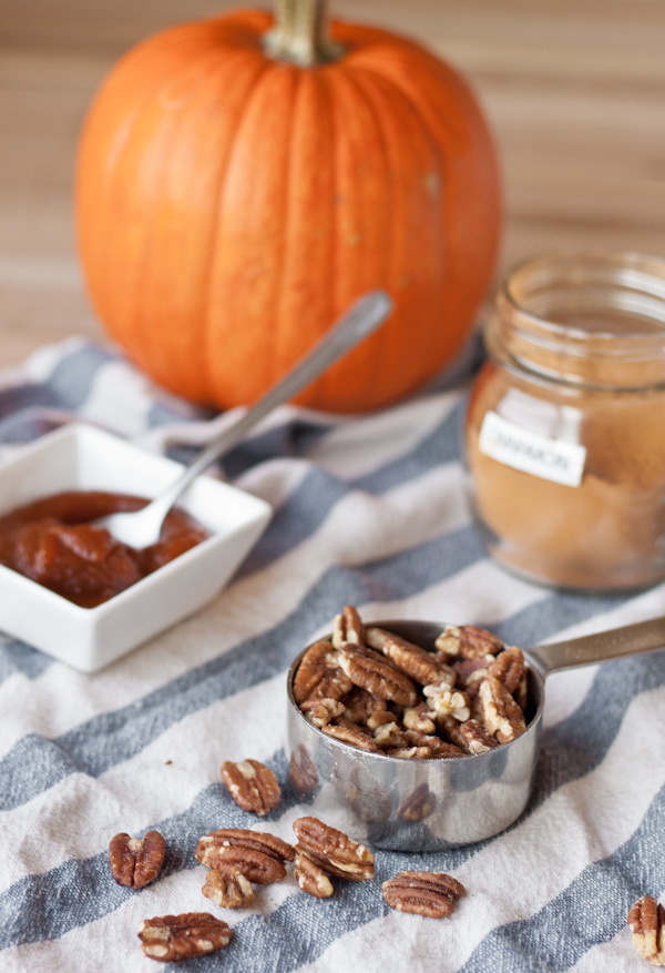 Pumpkin Butter Pecan Scones | bloggingoverthyme.com