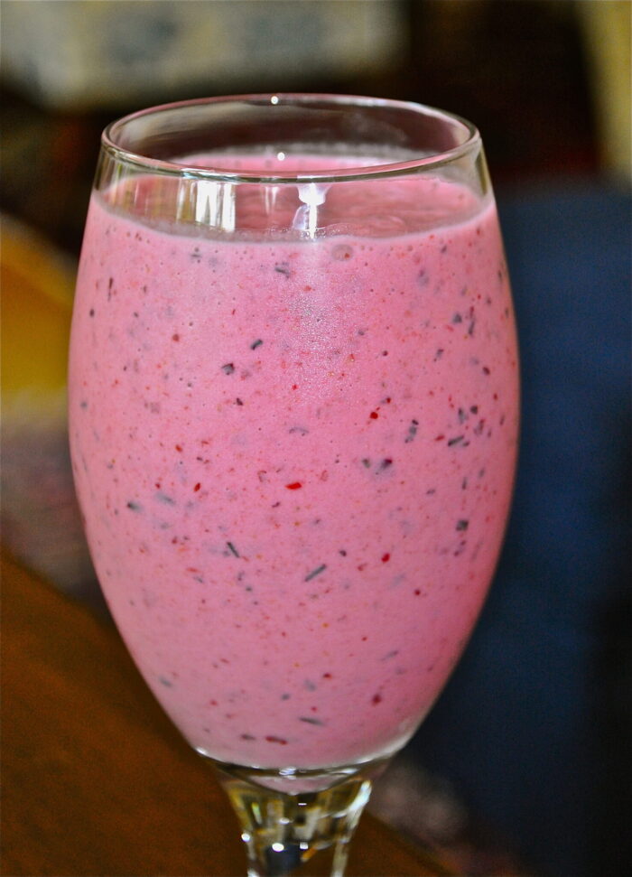 Summertime Berry Peach Smoothie