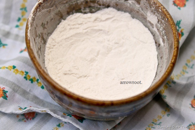 arrowroot powder in bowl