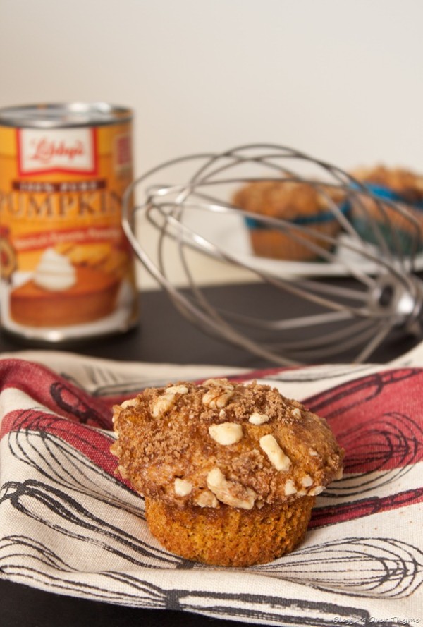 Pumpkin Walnut Streusel Muffins