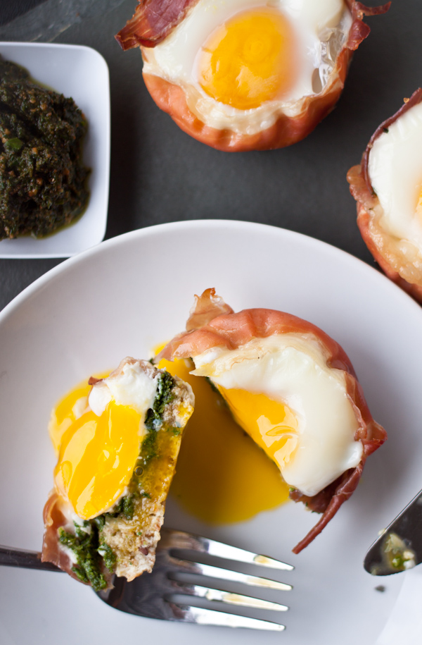 Prosciutto Egg Cups with Pesto