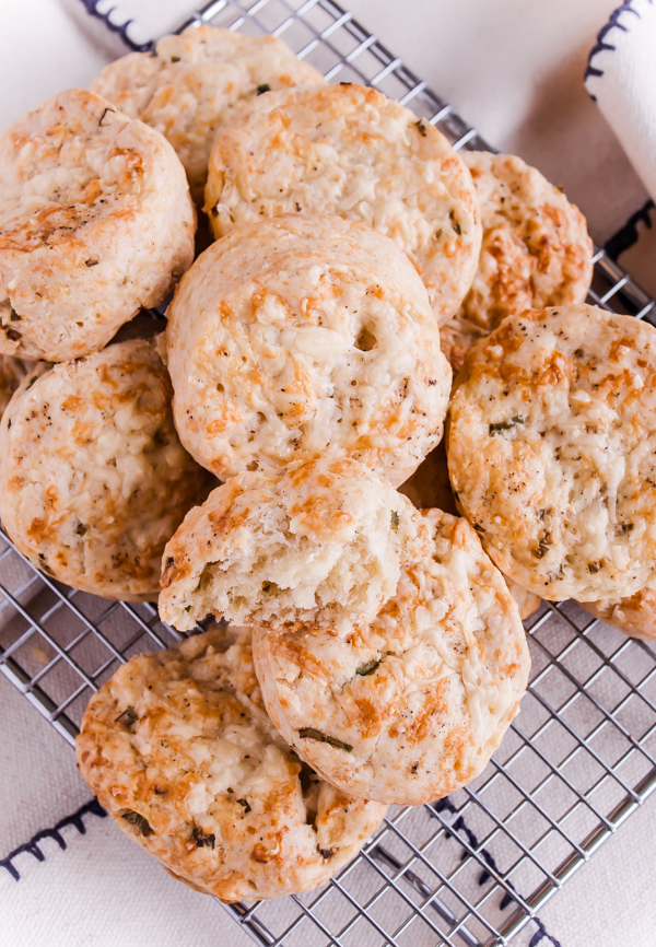 Black Pepper Cheddar Scones