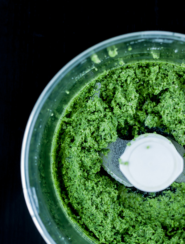 Pesto Pesto in Food Processor