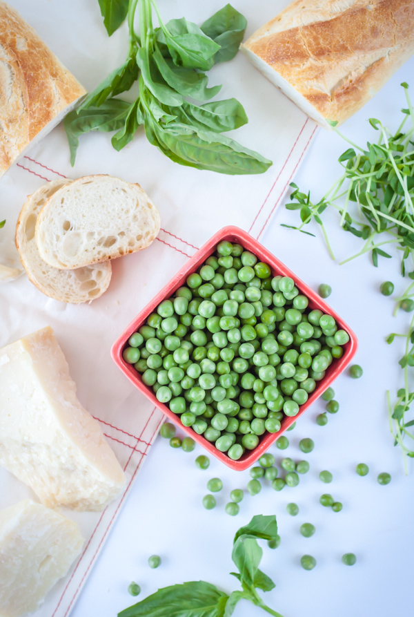 Pea Pesto Crostini Ingredients