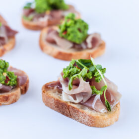 Pea Pesto Crostini with Prosciutto