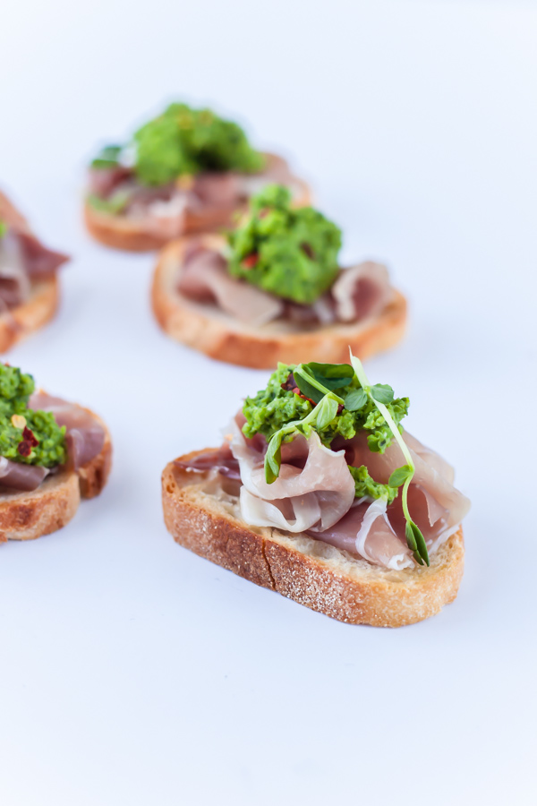 Pea Pesto Crostini with Prosciutto