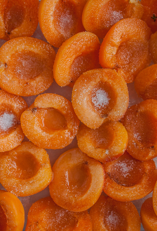 Sliced Apricots with Sugar