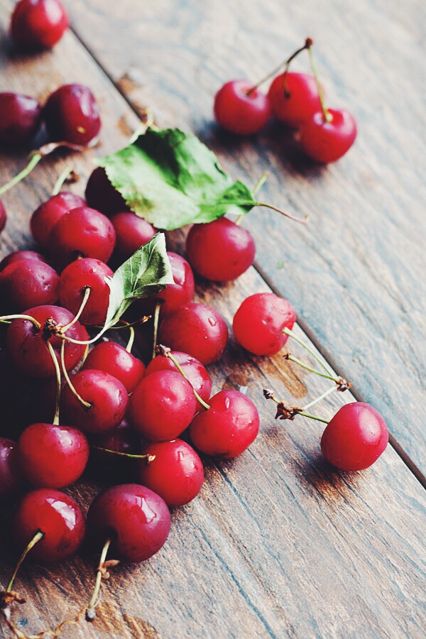 Fresh Sour Cherries