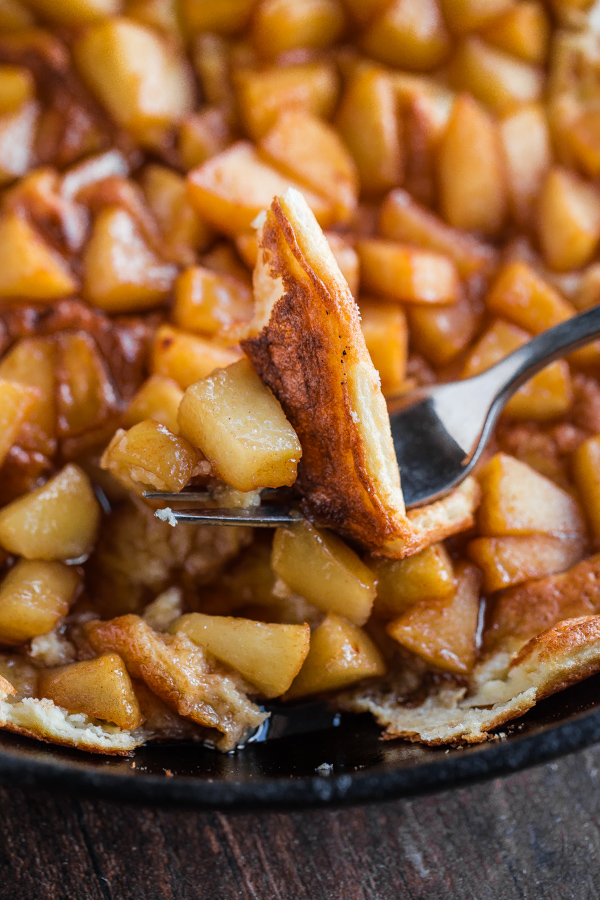 Soufflé Pancake with Cinnamon Apples