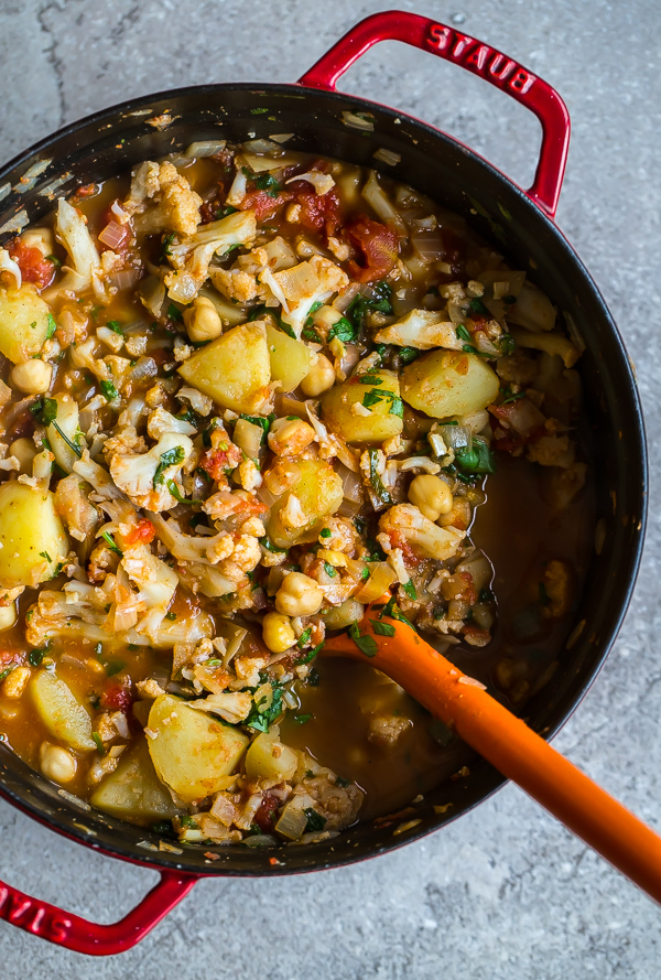 Simple Cauliflower Potato and Chickpea Curry