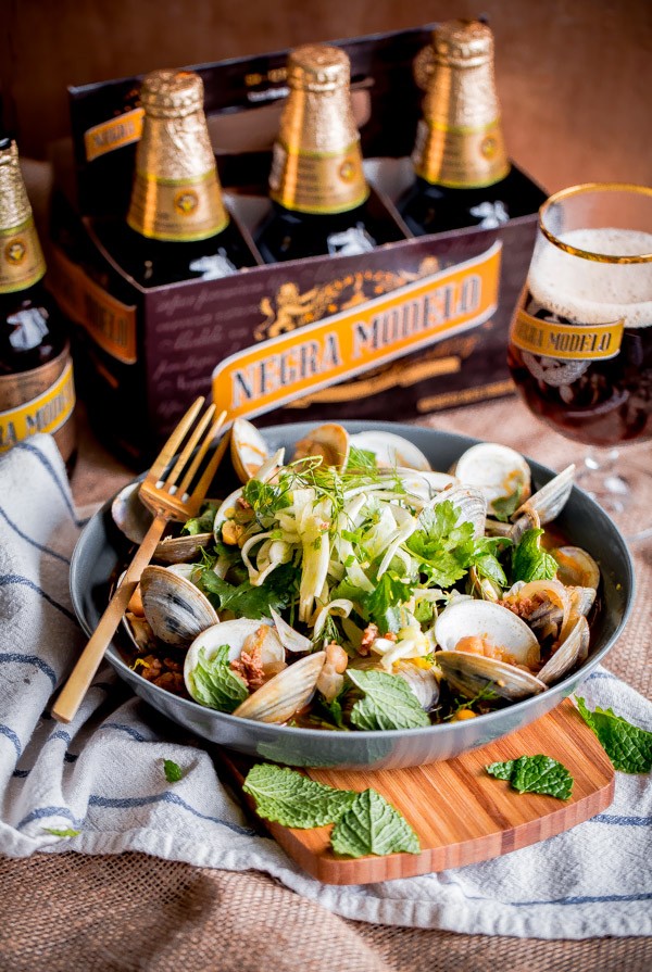 Beer Steamed Clams with Chorizo 
