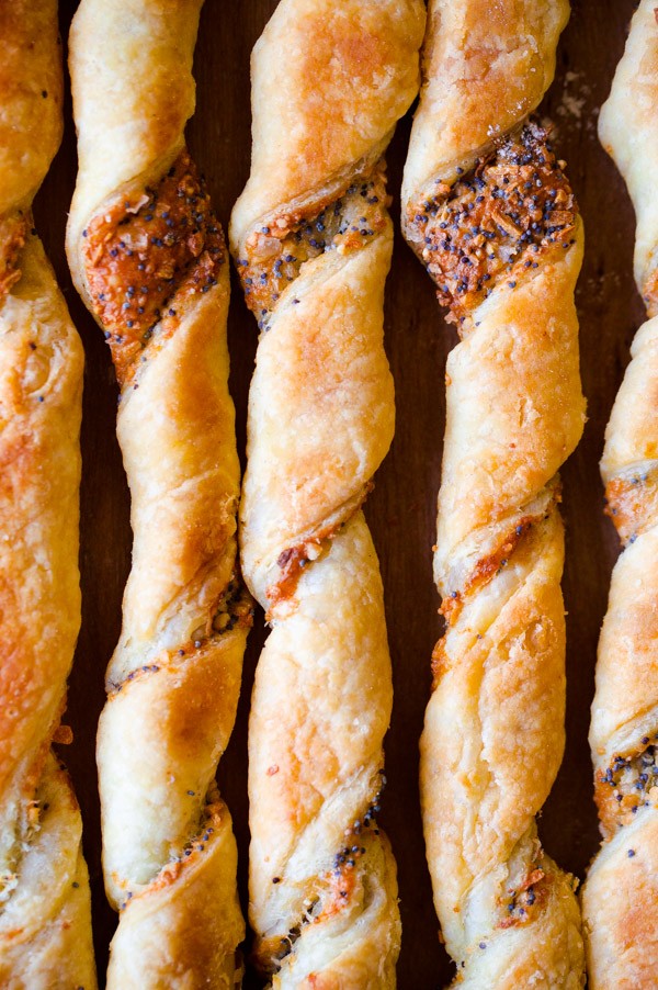 Everything Bagel Cheese Twists (How to Make Cheese Twists) A