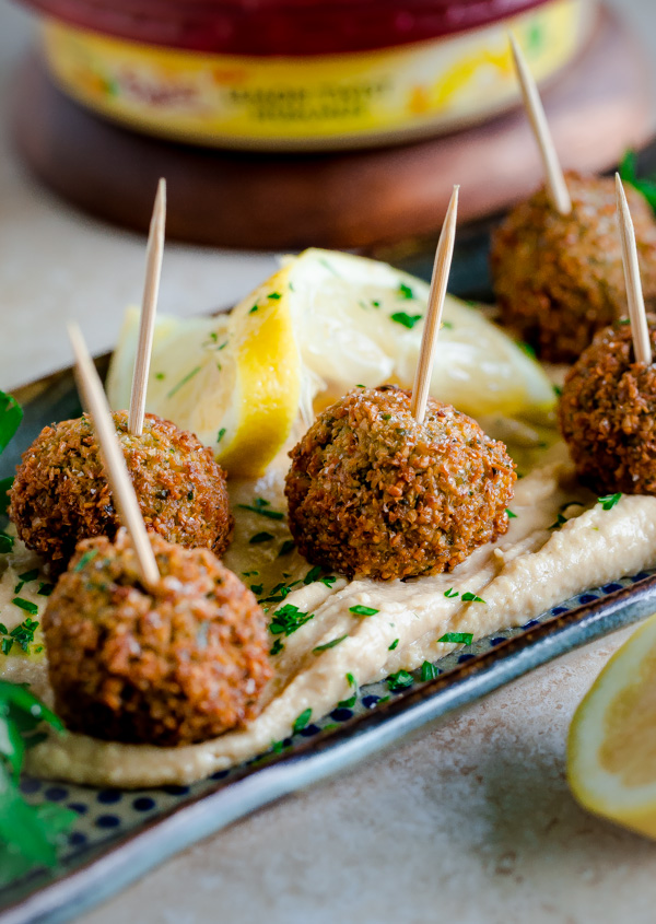 falafelbiteswithhummus5465 A Beautiful Plate