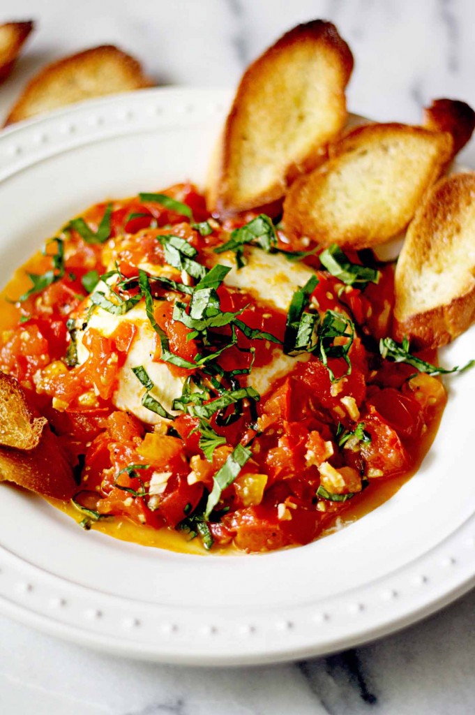 burrata-sauteed-tomatoes-681x1024