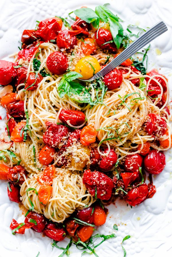 Spaghettini With Roasted Tomatoes Fresh Basil And Toasted Garlic Breadcrumbs A Beautiful Plate