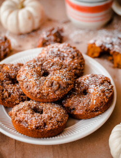 Baked Pumpkin Doughnuts with Cardamom Crumble. So EASY, fluffy, and flavorful!