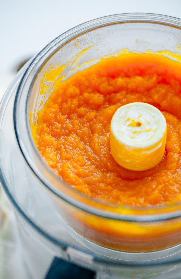 Easy Pumpkin Puree from Scratch