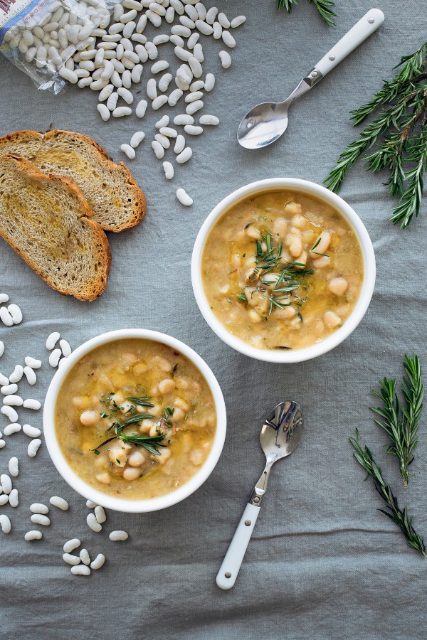 Slow Cooker White Bean Soup with Rosemary