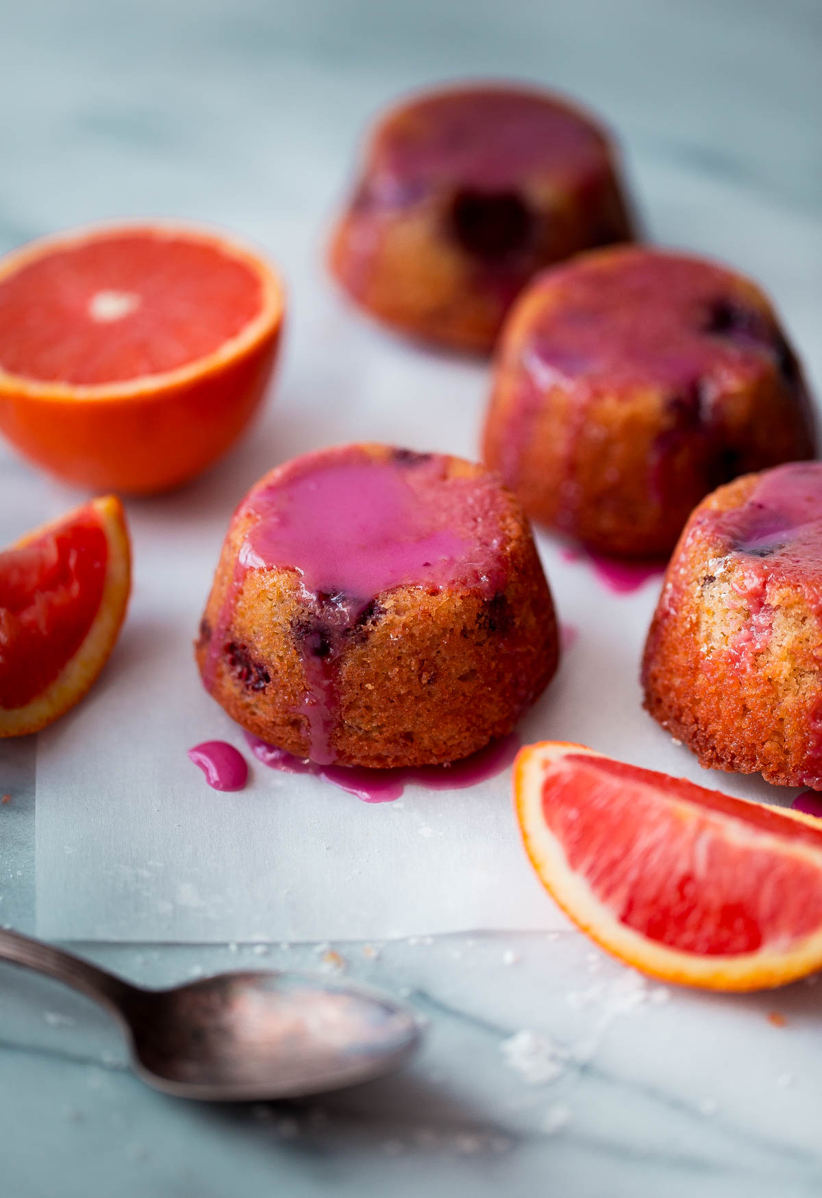 Small Batch Almond Raspberry Cakes