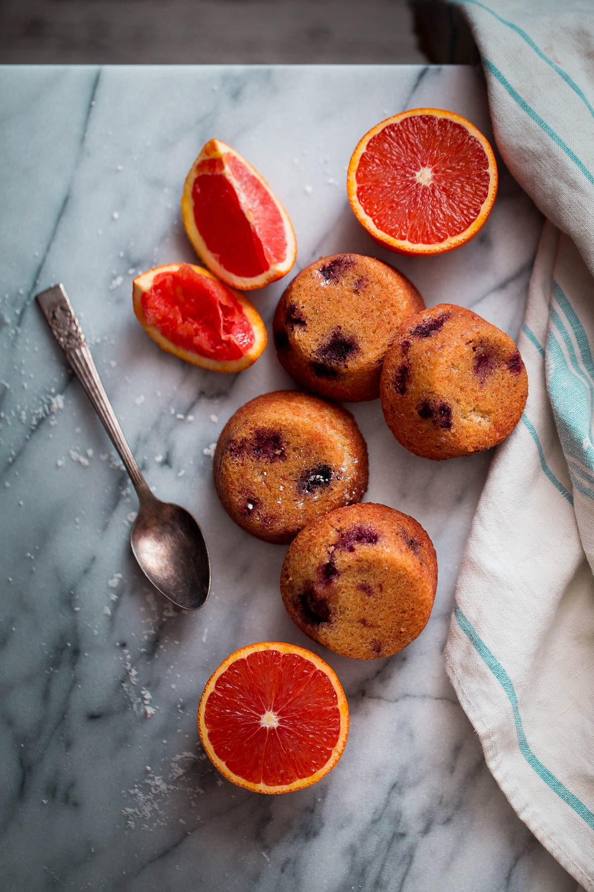 Small Batch Almond Raspberry Cakes