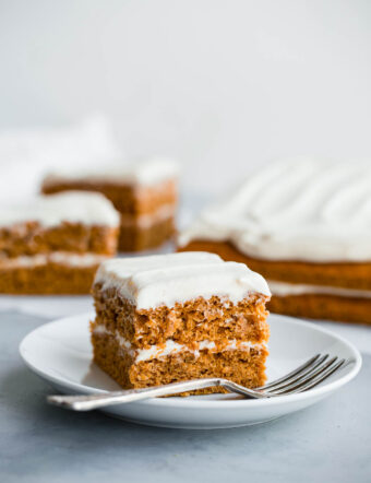 How to Make a Pumpkin Sheet Cake