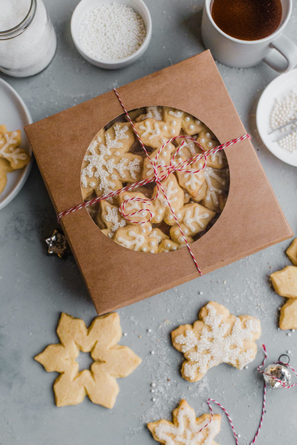 Almond Sugar Cookies - EASY and delicious cut out sugar cookie recipe made with almond meal and flavored with almond extract, vanilla, and orange zest.