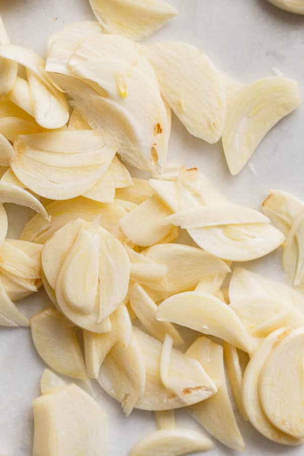 Thinly Sliced Raw Garlic