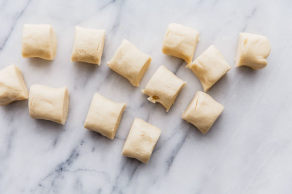 How to Make Almond Crescent Cookies