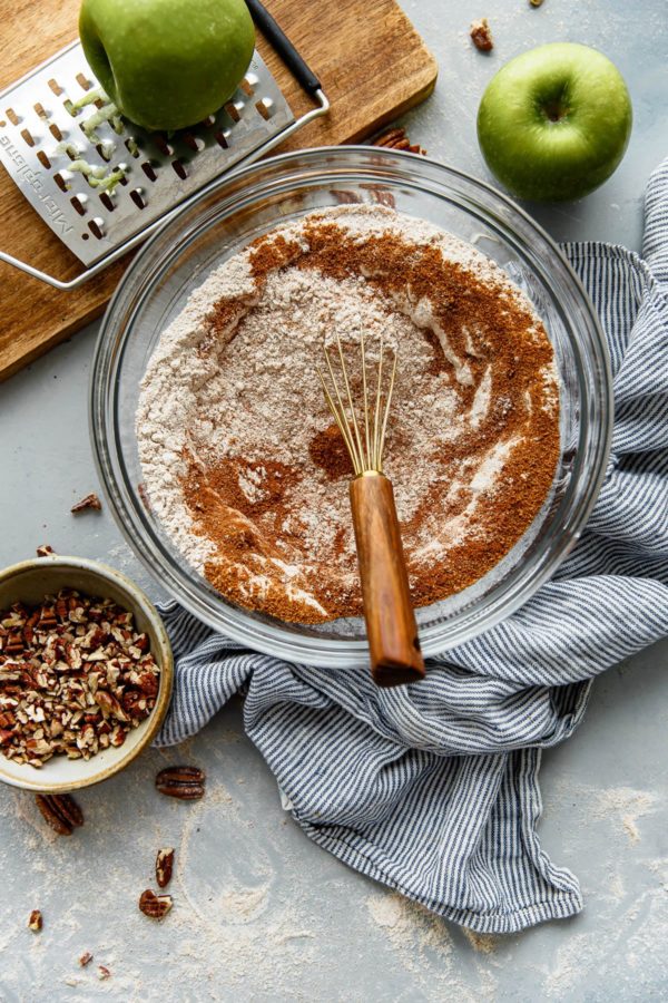 How to Make Apple Cinnamon Muffins