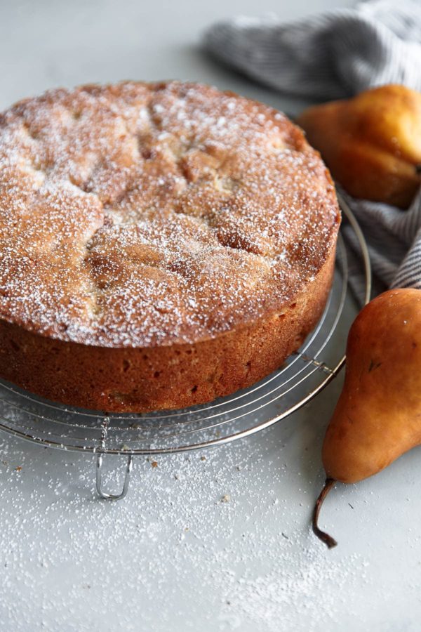 Easy Pear Cake