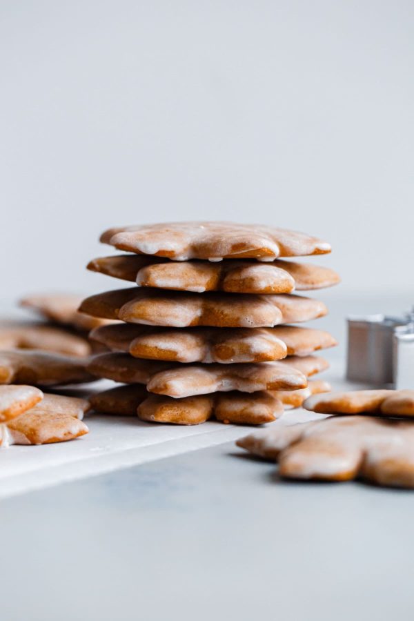 stacked lebkuchen 