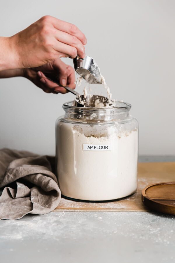 How to Measure Flour