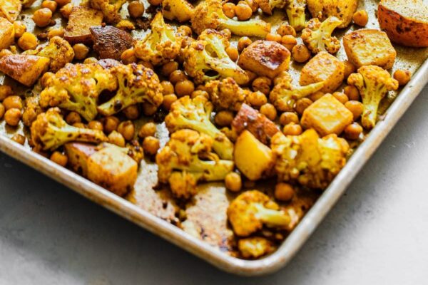 Sheet Pan Cauliflower curry