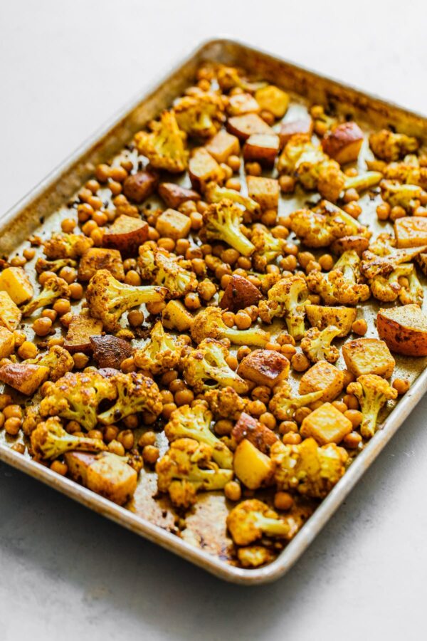 Sheet Pan Cauliflower Curry with Chickpeas