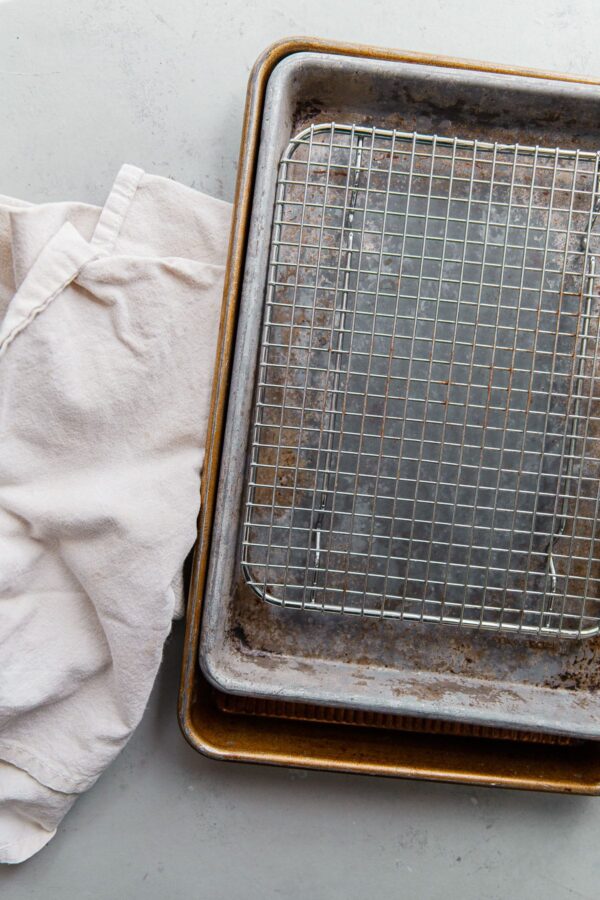 Stacked Baking Sheets with Cooling Rack