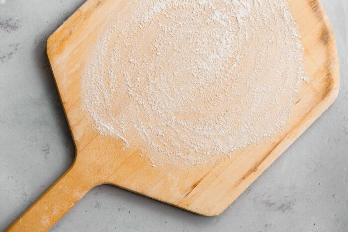 Flour and Semolina Dusted Pizza Peel