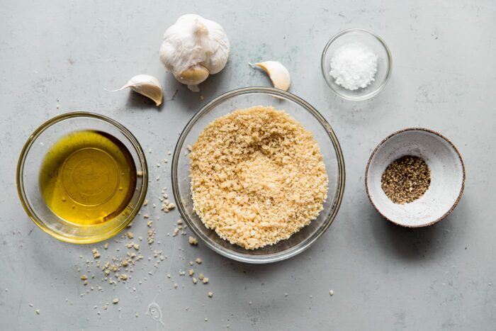 Crispy Garlic Bread Crumbs Ingredients