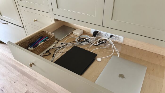 Docking Drawer
