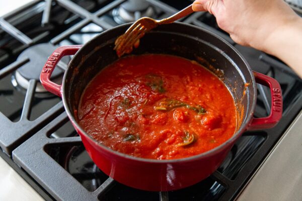 How to Make Tomato Sauce